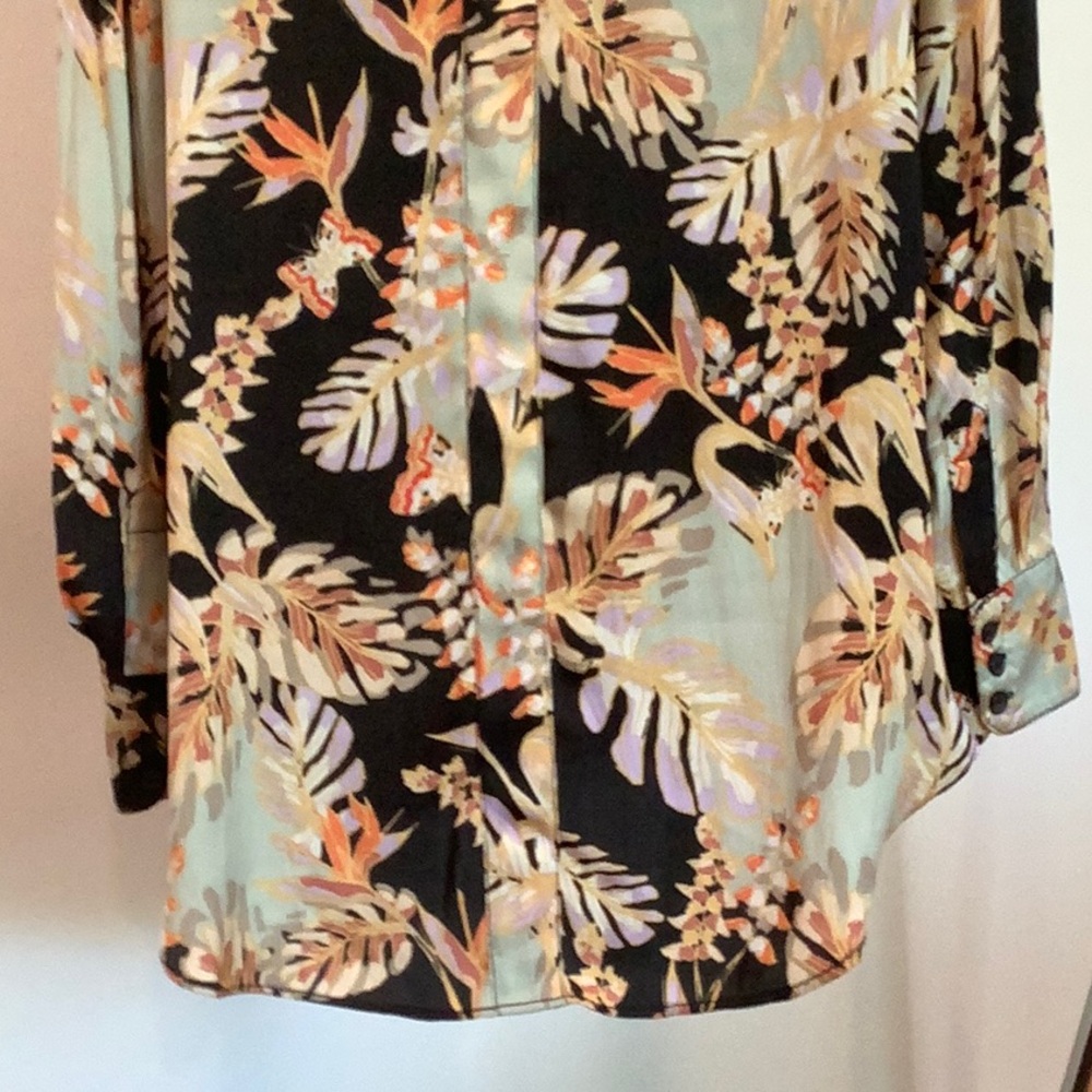 Free People Floral Print Lightweight Top - Black, Cream, Peach, Size Large - Picture 11 of 15